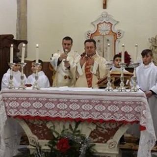 Borgomaro: per l'Epifania la comunità di Ville San Sebastiano si è riunita per la tradizionale Santa Messa Borgomaro: per l'Epifania la comunità di Ville San Sebastiano si è riunita per la tradizionale Santa Messa