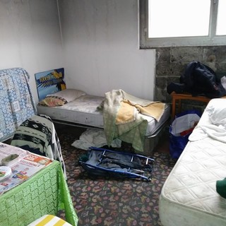 Imperia: blitz della Polizia all'ex Stecca alle Ferriere. Sgomberato un accampamento abusivo Imperia: blitz della Polizia all'ex Stecca alle Ferriere. Sgomberato un accampamento abusivo