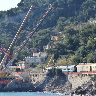 Deragliamento del treno ad Andora: conferma di RFI, la linea ferroviaria tornerà operativa dal 10 marzo Deragliamento del treno ad Andora: conferma di RFI, la linea ferroviaria tornerà operativa dal 10 marzo