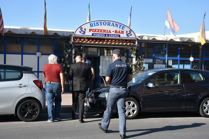 Ventimiglia, risse sul lungomare, sospesa la licenza al 'Brigantino': lo ha deciso il Questore (foto) Ventimiglia, risse sul lungomare, sospesa la licenza al 'Brigantino': lo ha deciso il Questore (foto)