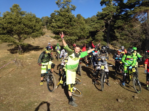 Dolceacqua: ieri una pedalata di beneficenza alla scoperta della Val Nervia organizzato da ‘Supernatural’ Dolceacqua: ieri una pedalata di beneficenza alla scoperta della Val Nervia organizzato da ‘Supernatural’