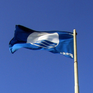 Regione: Turismo, in Liguria record 2014 di Bandiere Blu Fee. Il 16 luglio, premiazione a Comuni e Porticcioli Regione: Turismo, in Liguria record 2014 di Bandiere Blu Fee. Il 16 luglio, premiazione a Comuni e Porticcioli