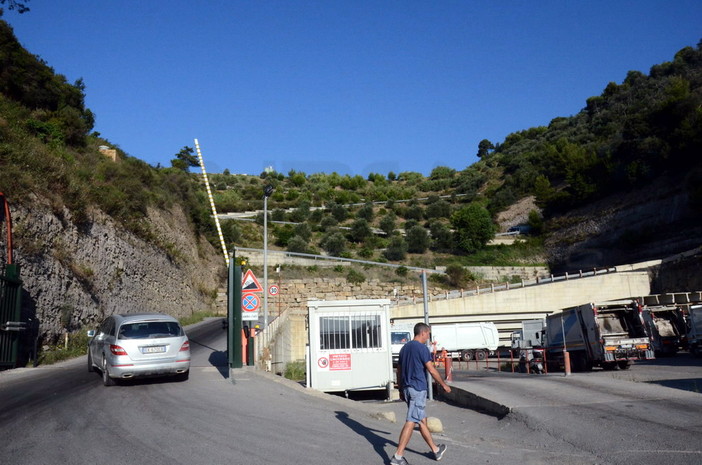 Discarica di Collette Ozotto e 'Lotto 6': nuovo duro attacco dell'opposizione al Sindaco Genduso Discarica di Collette Ozotto e 'Lotto 6': nuovo duro attacco dell'opposizione al Sindaco Genduso