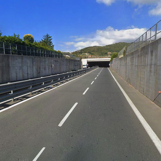 Taggia, al via i lavori ANAS sulla SS 720: nuove barriere spartitraffico per una maggiore sicurezza Taggia, al via i lavori ANAS sulla SS 720: nuove barriere spartitraffico per una maggiore sicurezza
