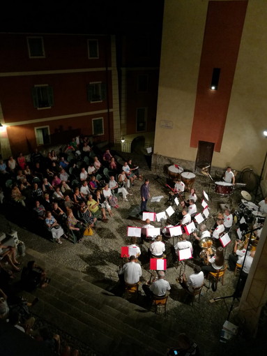 Vallebona: domani, consueto concerto natalizio della banda musicale di Vallebona