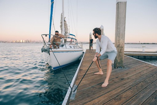 Navigare in sicurezza: consigli su manutenzione e preparazione della barca