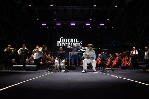Sanremo, Pian di Nave cambia ritmo e strizza l'occhio alla Gen Z: LDA e Aka 7even protagonisti del One Night Summer Hits Sanremo, Pian di Nave cambia ritmo e strizza l'occhio alla Gen Z: LDA e Aka 7even protagonisti del One Night Summer Hits