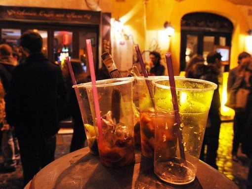 A Bordighera, servizio di controllo congiunto di Polizia e Vigili sulla vendita di sostanze alcolici ai minorenni