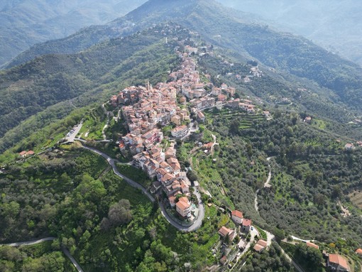 Premio Perinaldo "Dalle antiche pietre": prorogata la scadenza per l'anno cassiniano sino al 30 maggio