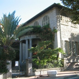 Bordighera: box di restituzione libri da esterno per la biblioteca civica, prenderli in prestito sarà molto più semplice Bordighera: box di restituzione libri da esterno per la biblioteca civica, prenderli in prestito sarà molto più semplice