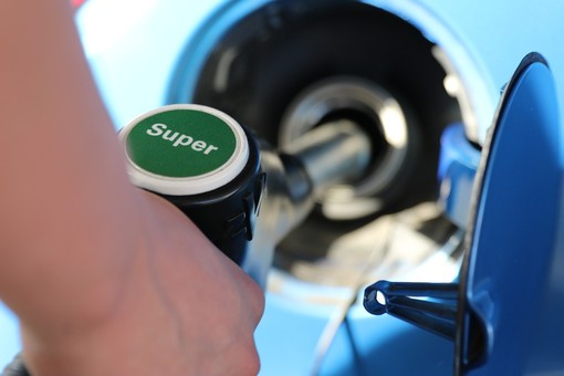 Buoni acquisto benzina per dipendenti: cosa sono e a chi spettano?