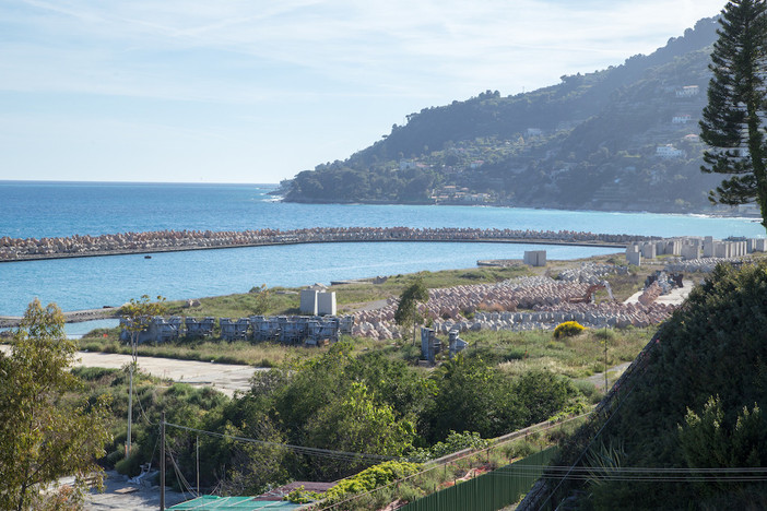Ospedaletti: porto di Baiaverde, il sindaco "Paradossali le accuse che arrivano da chi ha creato i problemi" (Video) Ospedaletti: porto di Baiaverde, il sindaco "Paradossali le accuse che arrivano da chi ha creato i problemi" (Video)