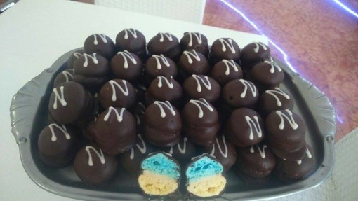 Sanremo: grande successo per la pasticceria Insomnia Caffé con i baci di Nobel creati da Salvatore Scutellà