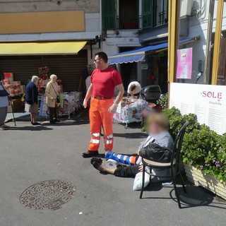 Sanremo: scivola in piazza Eroi per una buca, donna trasportata al Pronto Soccorso