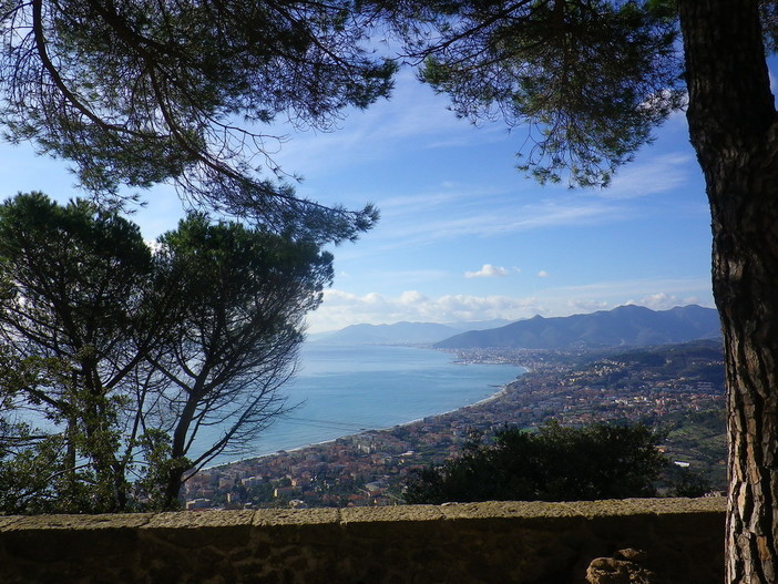 Per 'Attraverso le Alpi Liguri', domenica 31 gennaio, escursione ad anello intorno a Borgio Verezzi Per 'Attraverso le Alpi Liguri', domenica 31 gennaio, escursione ad anello intorno a Borgio Verezzi