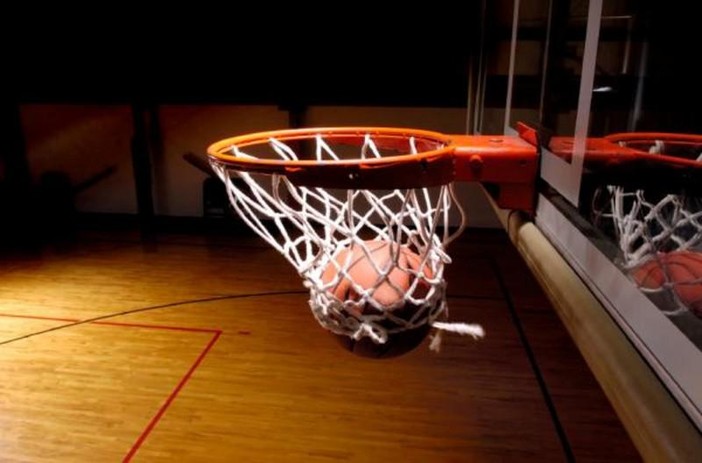Basket, Serie D, risultati e classifica: la Fortitudo vince sul parquet del Villaggio Sport 63-61, l’Albenga supera il Cogoleto e aggancia il Busalla in testa al campionato. Ha riposato l’Amatori Basket, Serie D, risultati e classifica: la Fortitudo vince sul parquet del Villaggio Sport 63-61, l’Albenga supera il Cogoleto e aggancia il Busalla in testa al campionato. Ha riposato l’Amatori