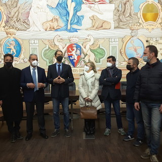 Diano Marina: questa mattina, cerimonia di consegna targa a Luogotenente Umberto Salvatico (foto)