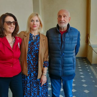 Imperia, autori da tutto il mondo e anche dalla Russia al premio di poesia Circolo Parasio. Gazzano: "Per la prossima edizione guardiamo all'Est Europa" (video) Imperia, autori da tutto il mondo e anche dalla Russia al premio di poesia Circolo Parasio. Gazzano: "Per la prossima edizione guardiamo all'Est Europa" (video)