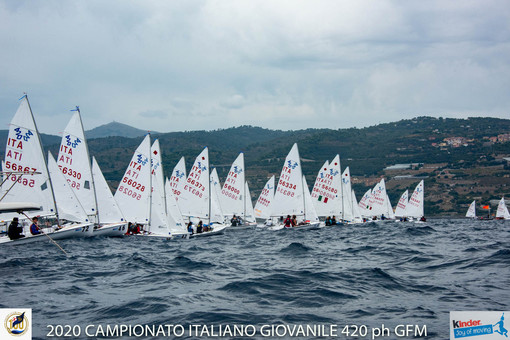 Santo Stefano al Mare, iniziati i campionati giovanili di vela a Marina degli Aregai