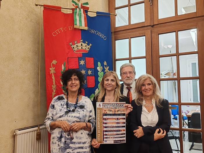 Cultura e musica, torna la rassegna letteraria "Camporosso tra le righe" (Foto e video) Cultura e musica, torna la rassegna letteraria "Camporosso tra le righe" (Foto e video)