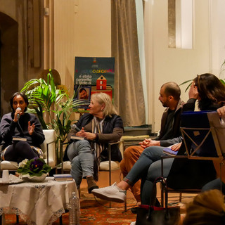 Alla rassegna 'Cervo in blu... d'inchiostro', ospite lo scrittore Fabio Genovesi, vincitore del Premio Strega Giovani nel 2015 (foto)