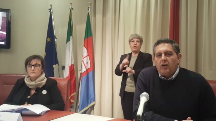 Coronavirus, il punto del presidente Toti: "Siamo in fase 2, casi in aumento ma lo avevamo previsto" Coronavirus, il punto del presidente Toti: "Siamo in fase 2, casi in aumento ma lo avevamo previsto"