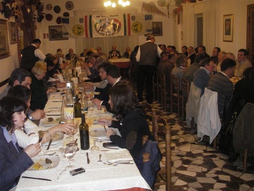 Ceriana: ieri sera cena sociale della UNCZA di Imperia Ceriana: ieri sera cena sociale della UNCZA di Imperia