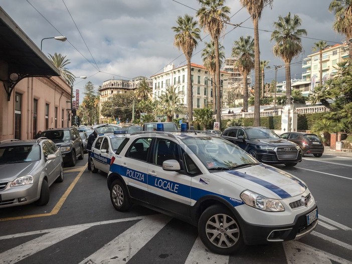 Sanremo: pubblicata la determina per l’assunzione di otto nuovi agenti di Polizia Municipale Sanremo: pubblicata la determina per l’assunzione di otto nuovi agenti di Polizia Municipale