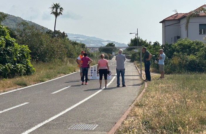 Quel passaggio promesso, nei documenti Amaie Energia chiedeva: “La ciclabile va garantita anche durante i lavori”