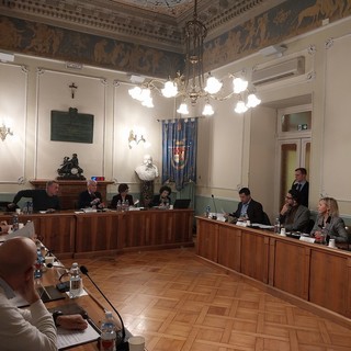 Dirigente della Provincia estromessa da tutti gli incarichi da Scajola per "gravi inadempienze" (video)