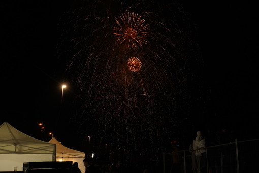 Il Capodanno fa già discutere: a Sanremo notte di 'botti' e prime polemiche per l'ordinanza non rispettata