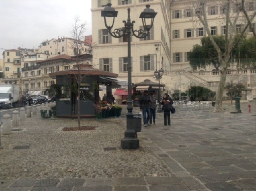 Sanremo, chioschi in piazza Muccioli: titolari molto soddisfatti e fiduciosi, anche se non tutti