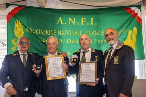 250° anniversario della Guardia di FInanza, pranzo di ringraziamento dell'Anfi (foto)