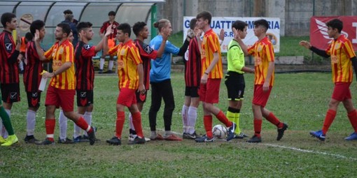 Le Juniores di Atletico Argentina e Celle Ligure in campo (foto tratta dal sito ufficiale dell'ASD Atletico Argentina)