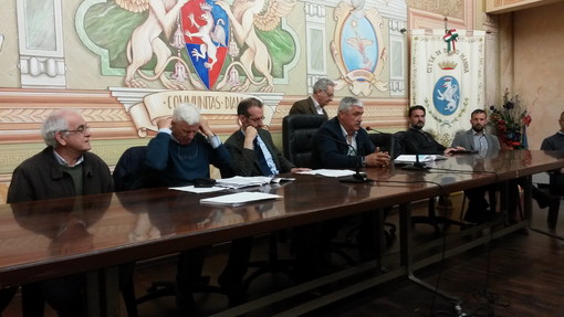 Diano Marina: il collettamento del depuratore con Andora è realtà: iniziati ieri i lavori Diano Marina: il collettamento del depuratore con Andora è realtà: iniziati ieri i lavori