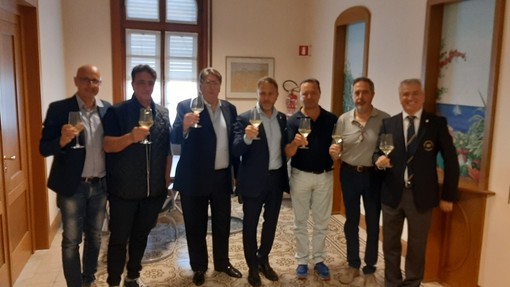 Al premio Vermentino a Diano Castello una piazza “esperienziale” con “Assaggia la Liguria” (Il programma) Al premio Vermentino a Diano Castello una piazza “esperienziale” con “Assaggia la Liguria” (Il programma)