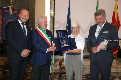 Ventimiglia: la chef Pinuccia Beglia ha ricevuto il San Segundin d’argentu 2019