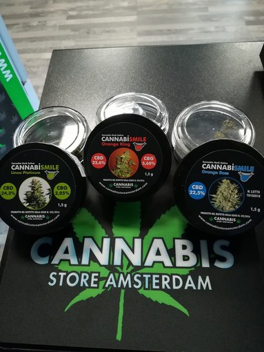 Al Cannabis Store Amsterdam sono arrivate nuove varietà di cannabis light in varie grammature e a prezzi decisamente interessanti!