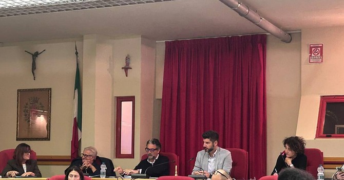 Taggia, parcheggi a pagamento verso una nuova gestione: appalto da oltre 600mila euro, 12 parcometri e controlli da riorganizzare Taggia, parcheggi a pagamento verso una nuova gestione: appalto da oltre 600mila euro, 12 parcometri e controlli da riorganizzare
