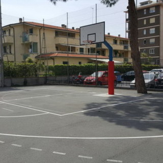 Imperia: passo avanti per l'illuminazione del campetto delle Ferriere. Le luci saranno donate da un commerciante del quartiere