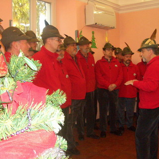 Imperia: concerto del Coro Alpino Monte Saccarello alla Casa di Riposo Fondazione Quaglia Imperia: concerto del Coro Alpino Monte Saccarello alla Casa di Riposo Fondazione Quaglia