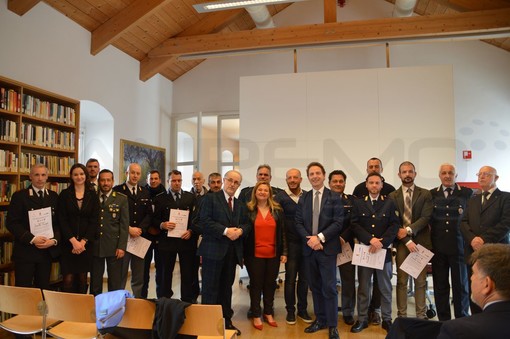 Ventimiglia: siglato il protocollo d’intesa fra Comune, Unifab e Indicam contro la contraffazione e per la tutela del marchio (Foto) Ventimiglia: siglato il protocollo d’intesa fra Comune, Unifab e Indicam contro la contraffazione e per la tutela del marchio (Foto)