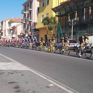 La Milano-Sanremo divide i sindaci del savonese: solo in 5 favorevoli al passaggio. E ora c'è chi teme per il passaggio della classicissima nel futuro La Milano-Sanremo divide i sindaci del savonese: solo in 5 favorevoli al passaggio. E ora c'è chi teme per il passaggio della classicissima nel futuro
