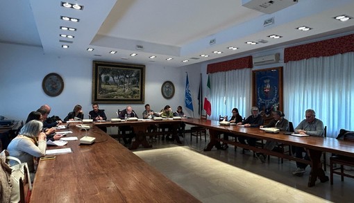 Ospedaletti, nuovo consiglio comunale il 28 luglio: bilancio, mercato e scuola al centro della seduta Ospedaletti, nuovo consiglio comunale il 28 luglio: bilancio, mercato e scuola al centro della seduta