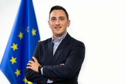 L'UE celebra Sanremo con la presenza del commissario alla cultura Glenn Micallef L'UE celebra Sanremo con la presenza del commissario alla cultura Glenn Micallef