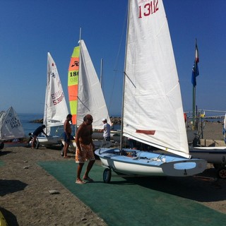 Il circolo velico di Ospedaletti apre le iscrizioni alla scuola di vela, quest'anno anche a San Lorenzo al Mare Il circolo velico di Ospedaletti apre le iscrizioni alla scuola di vela, quest'anno anche a San Lorenzo al Mare