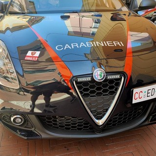 Ventimiglia, maxi rissa tra migranti in via Cavour: intervengono i carabinieri