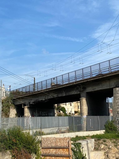 Ventimiglia, allarme del Comitato di Nervia sul cavalcavia dell’Aurelia: “Degrado grave e rischio isolamento”