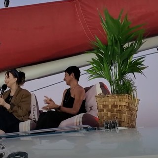 Chiara Francini incanta San Lorenzo al Mare con il suo nuovo romanzo (video)