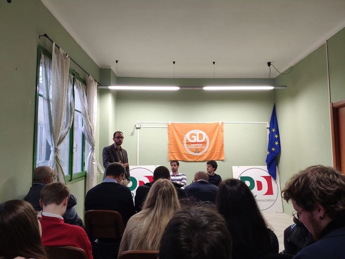 Legalizzazione della cannabis: i Giovani Democratici sostengono il referendum "Fare un passo avanti" Legalizzazione della cannabis: i Giovani Democratici sostengono il referendum "Fare un passo avanti"